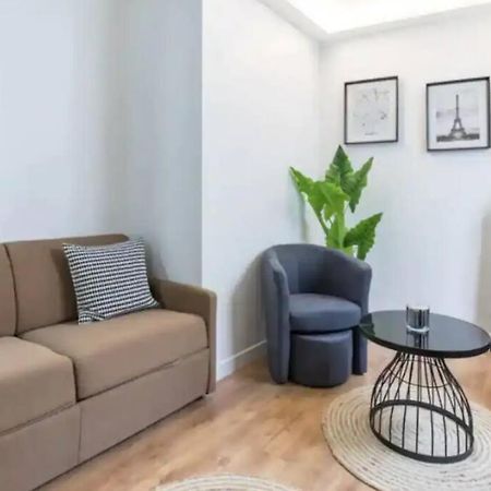 Roses Appartement Proche Sacree-Coeur/Montmarte Paris Dış mekan fotoğraf